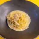 페일블루닷 이미지