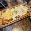 윤배살롱 이미지