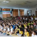 책 읽어주는 마술사 이미지