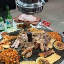 싹쓰리 솥뚜껑 김치삼겹살 이미지