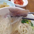 어우렁국수 이미지