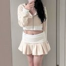 seow 서우 홀리데이 컬렉션_ lip logo hood zipup, pleats skirt 후기