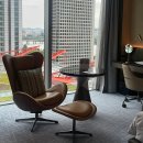 현대수영장 | 앰배서더 서울 : 페어몬트룸 한강뷰 수영장 후기 ( 더현대 연결 통로, 주중 얼리 체크인 및 마리포사 바...