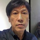 cartoonist Choi Chul-joo 现代艺术美术评论和漫评 [1] 作为现代美术评论家，概念抽象画家崔徹柱通过漫画评论看韩国News漫评 이미지