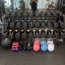 🏋️‍♂️ 고급 3단 덤벨 거치대 + LF216 벤치프레스 판매합니다 🏋️‍♀️ 실사진 첨부 / 깔끔한 컨디션 보장 / 선착순 판매 이미지