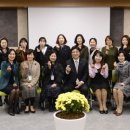 책 읽어주는 엄마 이미지