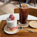 콥히KoPhi | 영종도 카페, 콥히KoPhi 운서역 딸기케이크 디저트 맛집 후기!