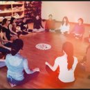 테라피 요가 이미지