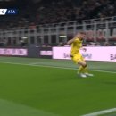 [AC밀란 vs 아탈란타] 에데르송 선제골 ㄷㄷㄷㄷㄷㄷㄷㄷ.gif 이미지
