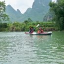 손안에 작은 꽃밭 이미지