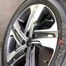 쏘렌토 신형 MQ4 초임판 순정 19인치 휠타이어 판매 이미지
