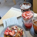 토스트카페안녕 | [서면 전포 카페] 모티버 딸기 두바이 프렌치 토스트 내돈내산 솔직 후기