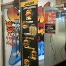 잭잭(JACKJACK) | [안국 맛집] 안국역 데이트 코스 추천, 힙한 감성 수제버거 잭잭(JACK JACK) 안국점 통모짜렐라 튀김 필수!