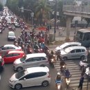 필리핀 미래-교통 혼잡이 경제 회복을 방해한다. 이미지