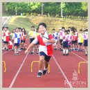 Year 3 and 4 hurdling their way through their House event earlier today 이미지