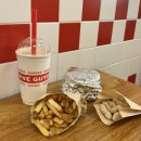 주류성빌딩, 파이브가이즈 강남 | 서울 신논현역 수제버거 맛집 : 주말 웨이팅 후기 ‘파이브가이즈 강남’