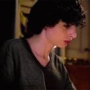 02년생인데 묘하게 80년대 분위기가 나는 배우 핀 울프하드 (Finn Wolfhard) 이미지