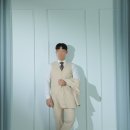 s스튜디오 촬영 후기 - 파란 벽 배경 / 신랑 독 사진