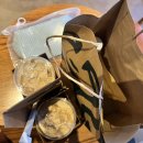 럭키데이 | 스타벅스 럭키 스타벅스 데이 후기｜3만원 이상 구매 시 코듀로이 파우치 증정