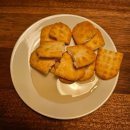 이브휴게실 | [군산] 월명동 분위기 좋은 레트로 감성 술집 이브 휴게실/돼지고기튀김, 떡꼬치, 한우육회