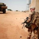 À la Une: un chef d’al-Qaïda éliminé par l’armée française dans le nord du Mali 이미지