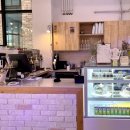 리틀 블루문 이미지