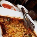 마당나온수탉 이미지