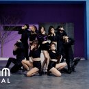 IU '스물셋(Twenty-three)' MV (Performance Ver.) 이미지
