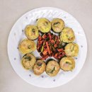 늘푸른무침회식당 | 대구 맛집 [푸른회식당] 포장 배달 후기! 오징어무침회와 납작 만두 꿀 조합 (feat. 김밥전)