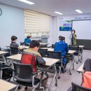 반여에 쉼표(,)와 느낌표()를 더하다 이미지