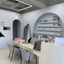 제이브라운 | 진한 컬러 고민하다가 인생네일 찾음🤎 미엔느제이 달동점 브라운 그라데이션 후기