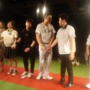 펜스 너머로 가을바람이 불기 시작해 이미지