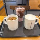 삼양로27길 | 투썸플레이스 신메뉴 스트로베리초콜릿라떼 구운밤라떼 신상 음료 후기