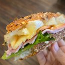 지하철역사 (정부청사역) | [여행] 대전 당일치기를 다녀오다