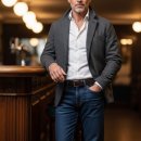 Black fit 진도점 | 아재? 아냐! 중년 남자 청바지 멋지게 입는 법: 2025년 트렌드 브랜드 &amp; 핏 완벽 분석!