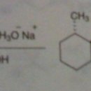 2-chloro-1,3-dimethylcyclohexane에서 다른농도의 NaOCH3/CH3OH용액과 반응시킨결과에 관한문제 질문올립니다. 이미지