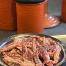 신촌부침이 | 서울 마포구 홍대 맛집 철길 왕갈비 내돈내산 후기 육회찐맛집!