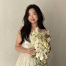 시아 네일(Sia Nail) | [웨딩촬영 부케 준비] 릴리무드 화이트&그린 메인부케와 메이의시아 핑크장미 서브부케 조합 🌸
