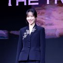 미소머금고 이미지