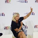 Pénaliser le port du voile : le piège tendu par Marine Le Pen 이미지