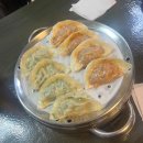 스타벅스 낙성대역점 앞 횡단보도 이미지