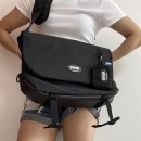남녀구분 모두 스타일과 수납력을 챙길 수 있는 메신저백 추천
