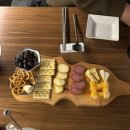 재즈 플레이 Play Book | [평택/평택역] 평택역앞 지역 전통주를 코스로 즐길 수 있는 LP펍 - 로컬플레이레코드(LOCAL PLAY RECORD)