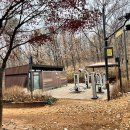 염창산 화장실 이미지