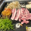왕돌판생삼겹 - 수원시 영통구 대학1로58번길 10 | 왕돌판생삼겹