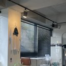 속초 해수욕장 카페 &#39;데이 오브 투 컬러스&#39; 아인슈페너 추천 애견 동반 가능