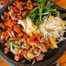 돈고집 | 구워서 나오는 우아동 맛집 전주역 근처 돌판고기집 목살반반 후기 [돈고집]