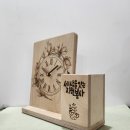 캘리그라피 우드버닝 탁상시계 이미지