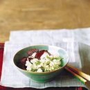 홍 두부 국수 이미지