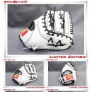 화이트 앤 블랙 이미지